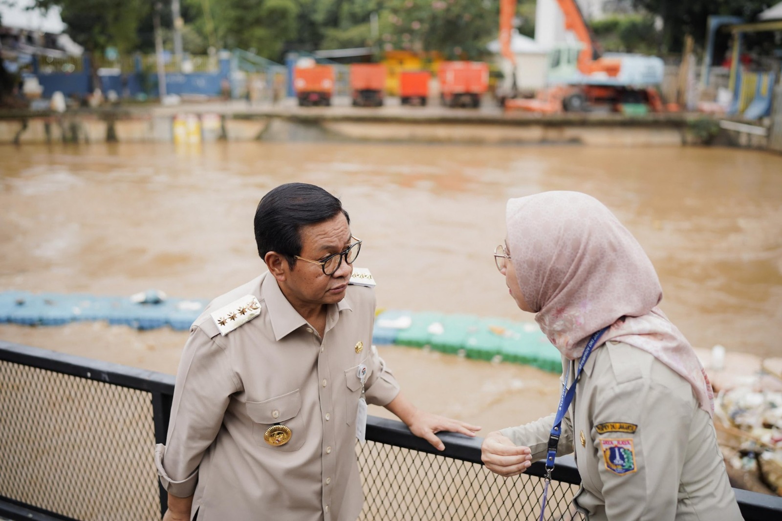 Pramono Anung Akui Tak Tidur Demi Tangani Banjir Ratusan RT di Jakarta
